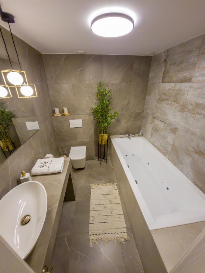 Like Home 2 Sauna,Jacuzzi & Spa Świdnica Buitenkant foto