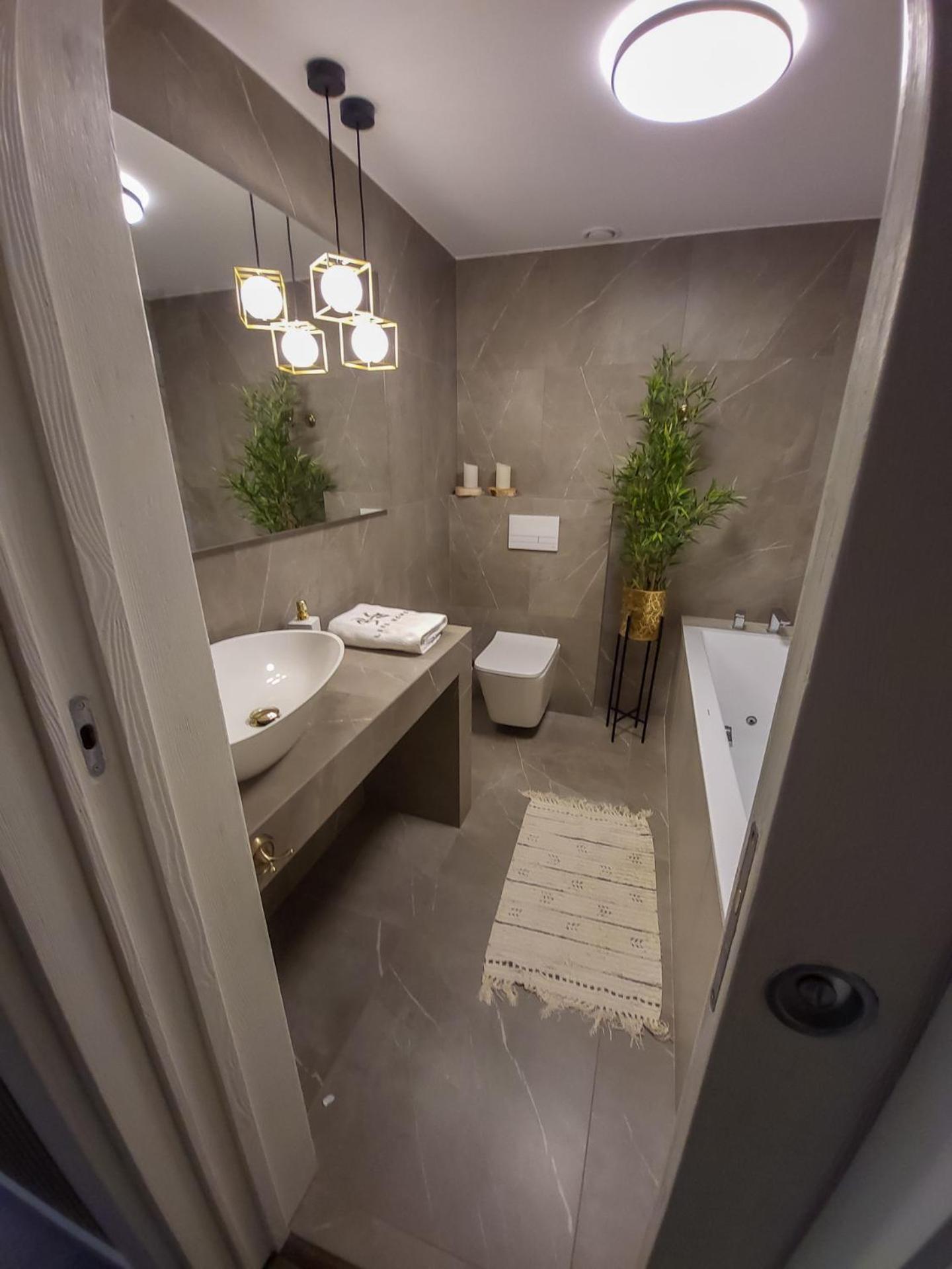 Like Home 2 Sauna,Jacuzzi & Spa Świdnica Buitenkant foto